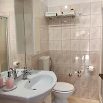 Appartamento Apartments Milena - Beachside Stay In Poljana With Parking *