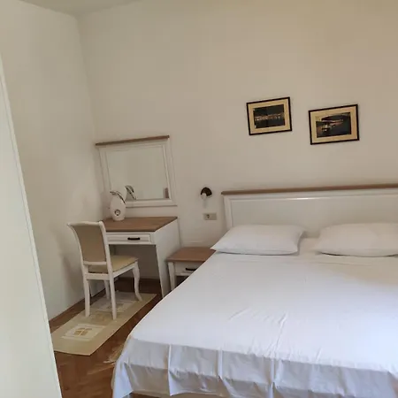 דירה Milena - Beachside In Poljana With Parking *