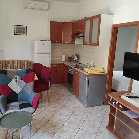 דירה Milena - Beachside In Poljana With Parking