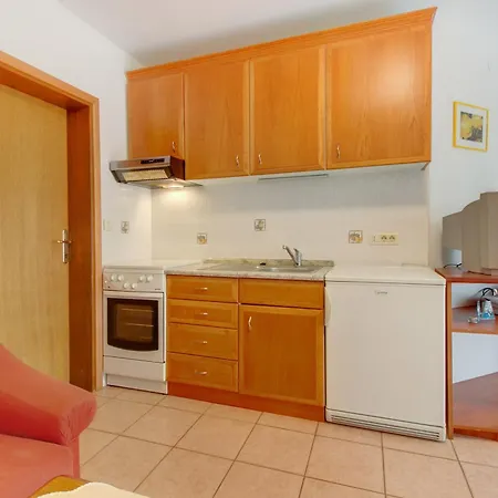 דירה Milena - Beachside In Poljana With Parking *