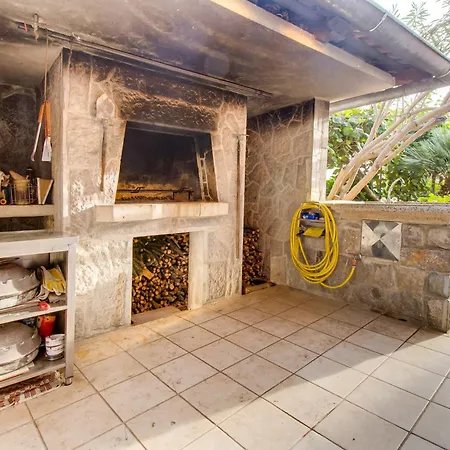 Milena - Beachside In Poljana With Parking דירה מאלי לוסיניי